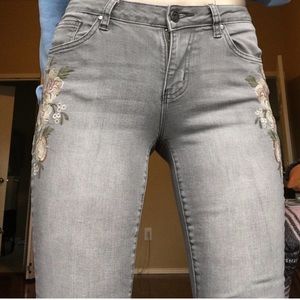 Skinny Grey Jeans with Floral Embroidery
